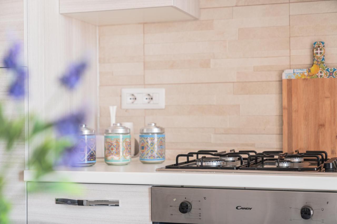 Almi - Guest Apartment Porto Torres Buitenkant foto