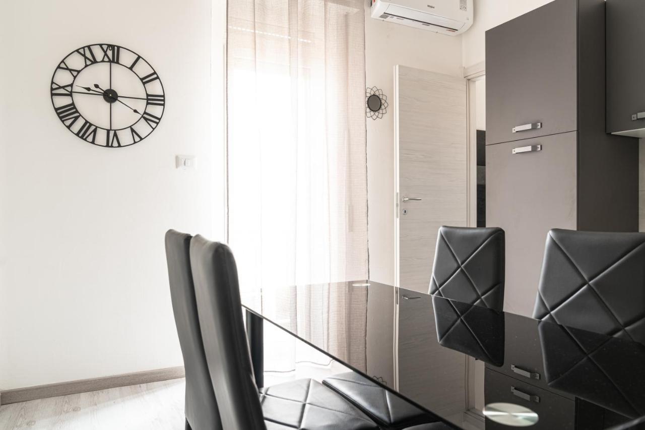 Almi - Guest Apartment Porto Torres Buitenkant foto