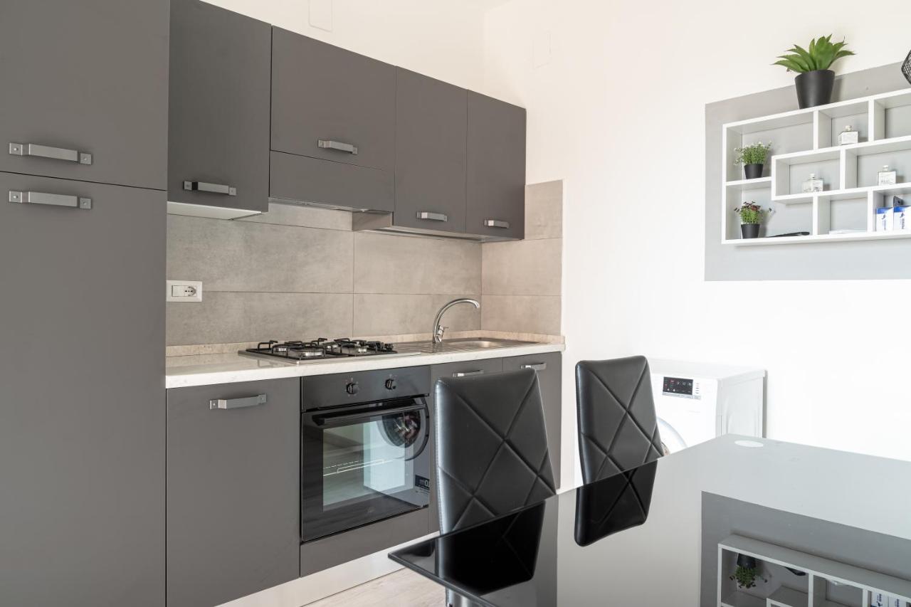 Almi - Guest Apartment Porto Torres Buitenkant foto