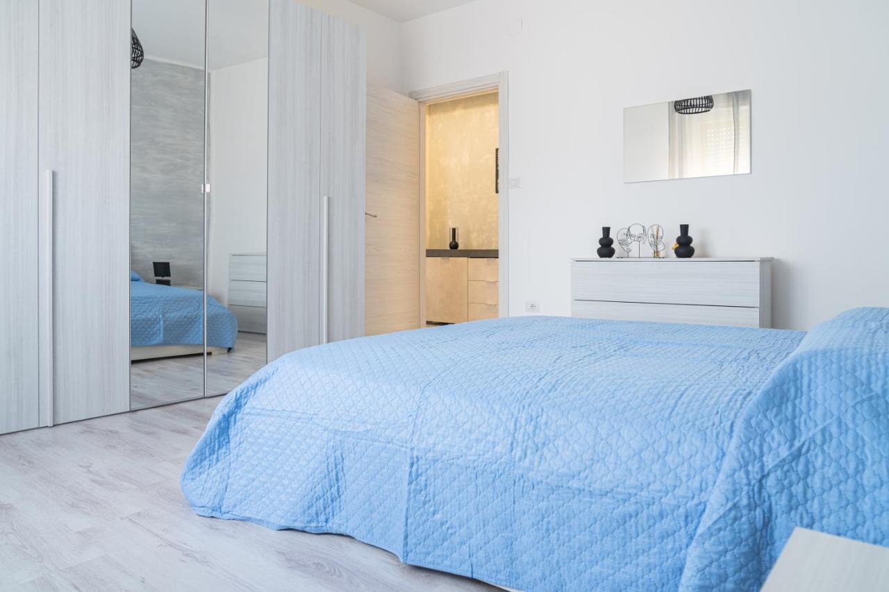Almi - Guest Apartment Porto Torres Buitenkant foto