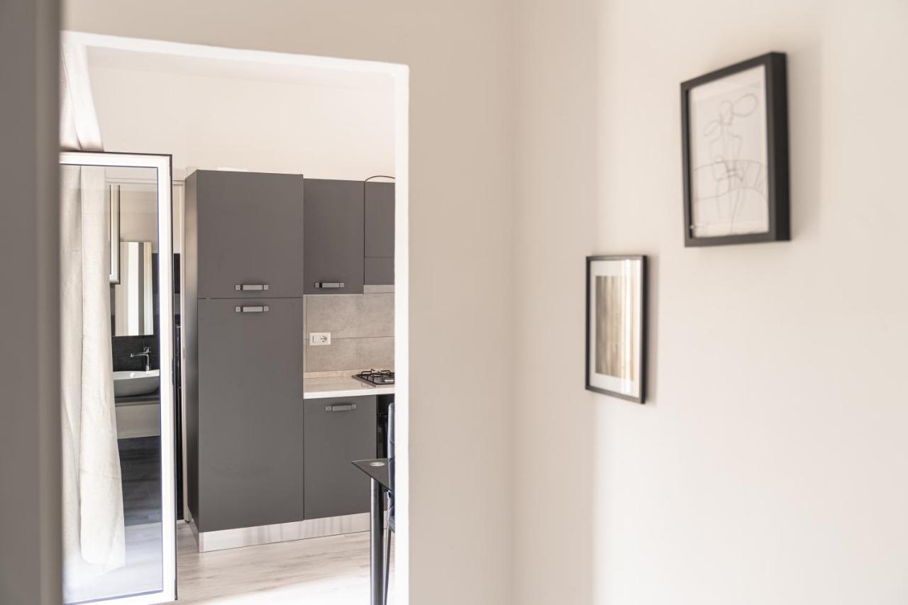 Almi - Guest Apartment Porto Torres Buitenkant foto