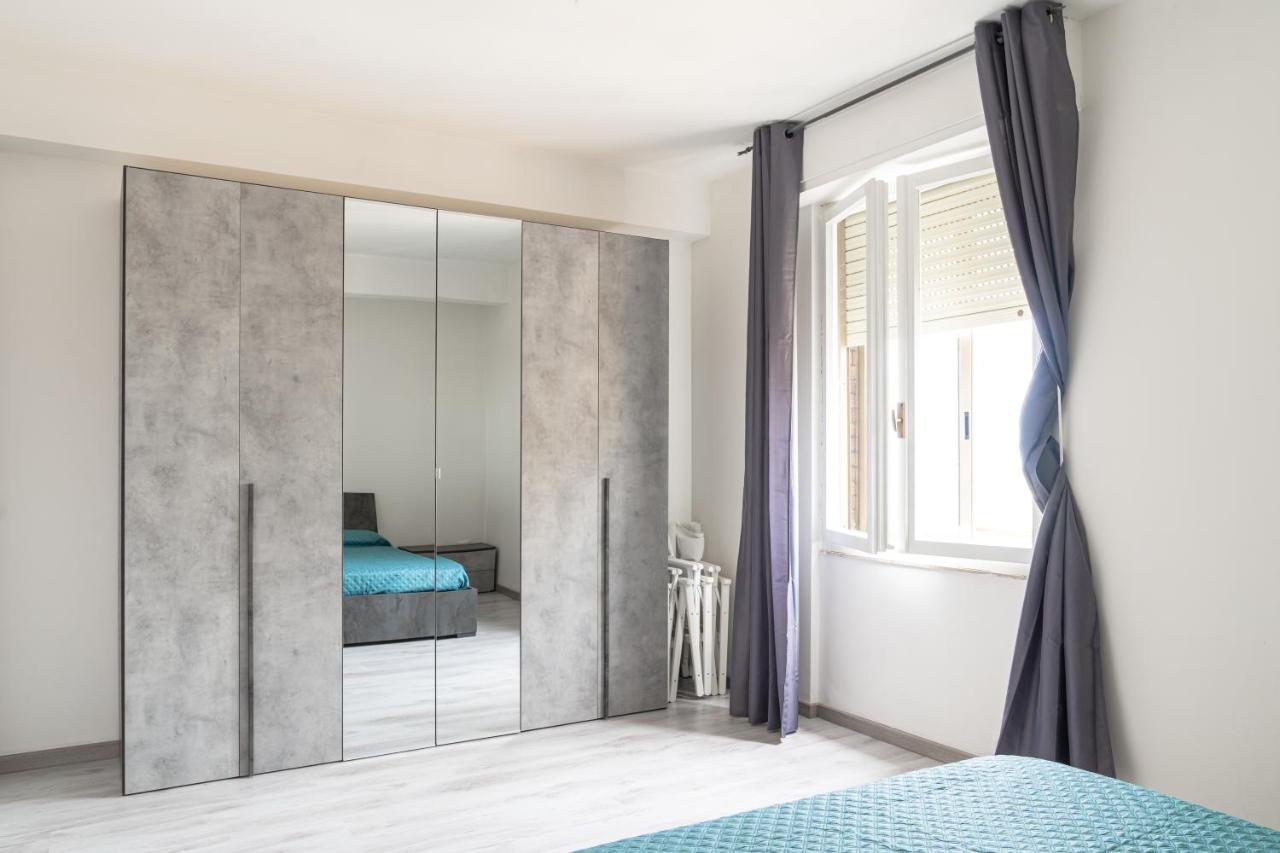 Almi - Guest Apartment Porto Torres Buitenkant foto