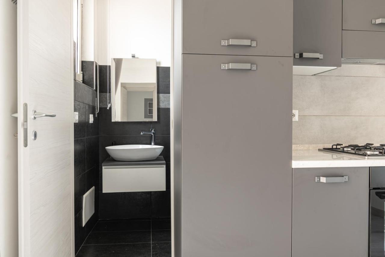 Almi - Guest Apartment Porto Torres Buitenkant foto