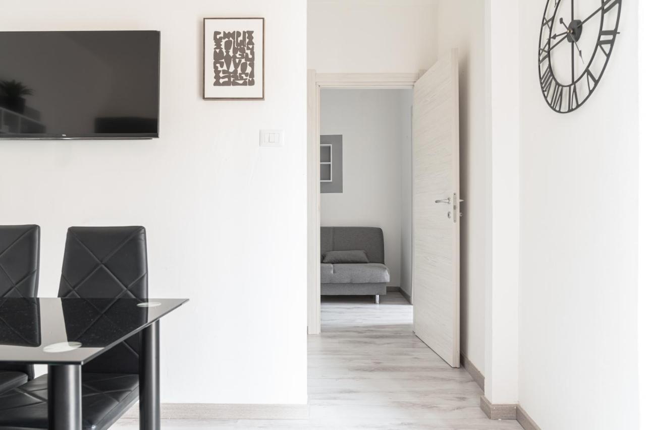 Almi - Guest Apartment Porto Torres Buitenkant foto